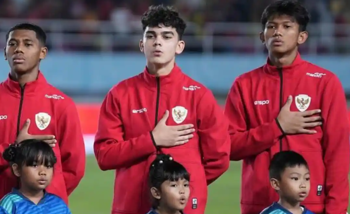 Mathew Baker debut timnas